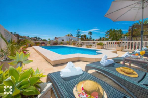 Villa Puerto Blanco by Abahana Villas
